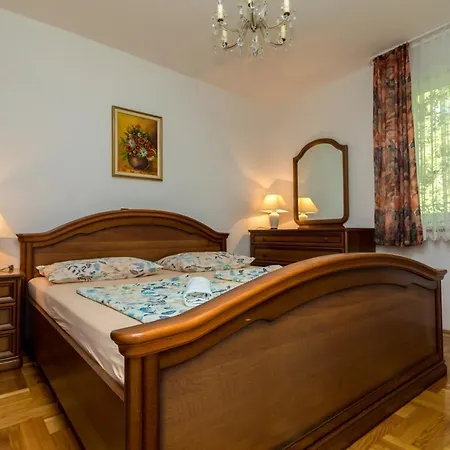 Apartman With A Parking Space Njivice, Krk - 20988 Njivice