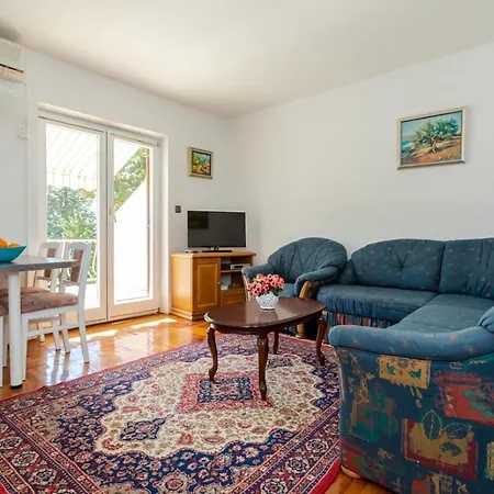 With A Parking Space Njivice, Krk - 20988 Apartman