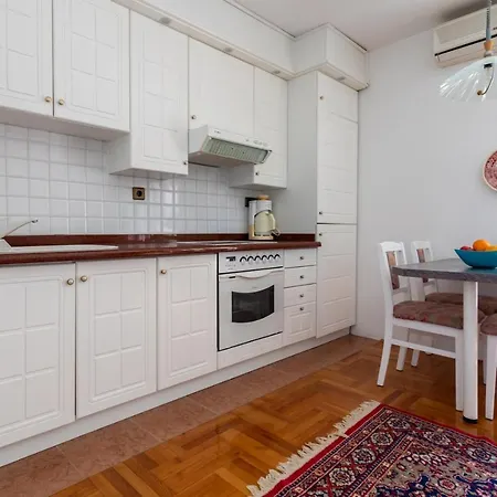 Apartman With A Parking Space Njivice, Krk - 20988
